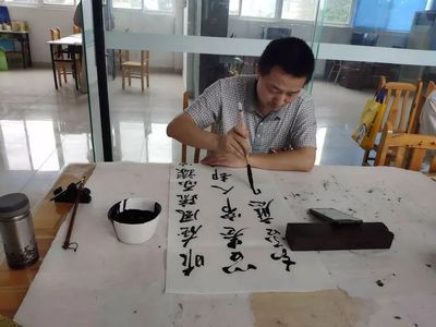 翰墨飄香鄰里情 木蘭場(chǎng)社區(qū)書法自組織交流活動(dòng)側(cè)記